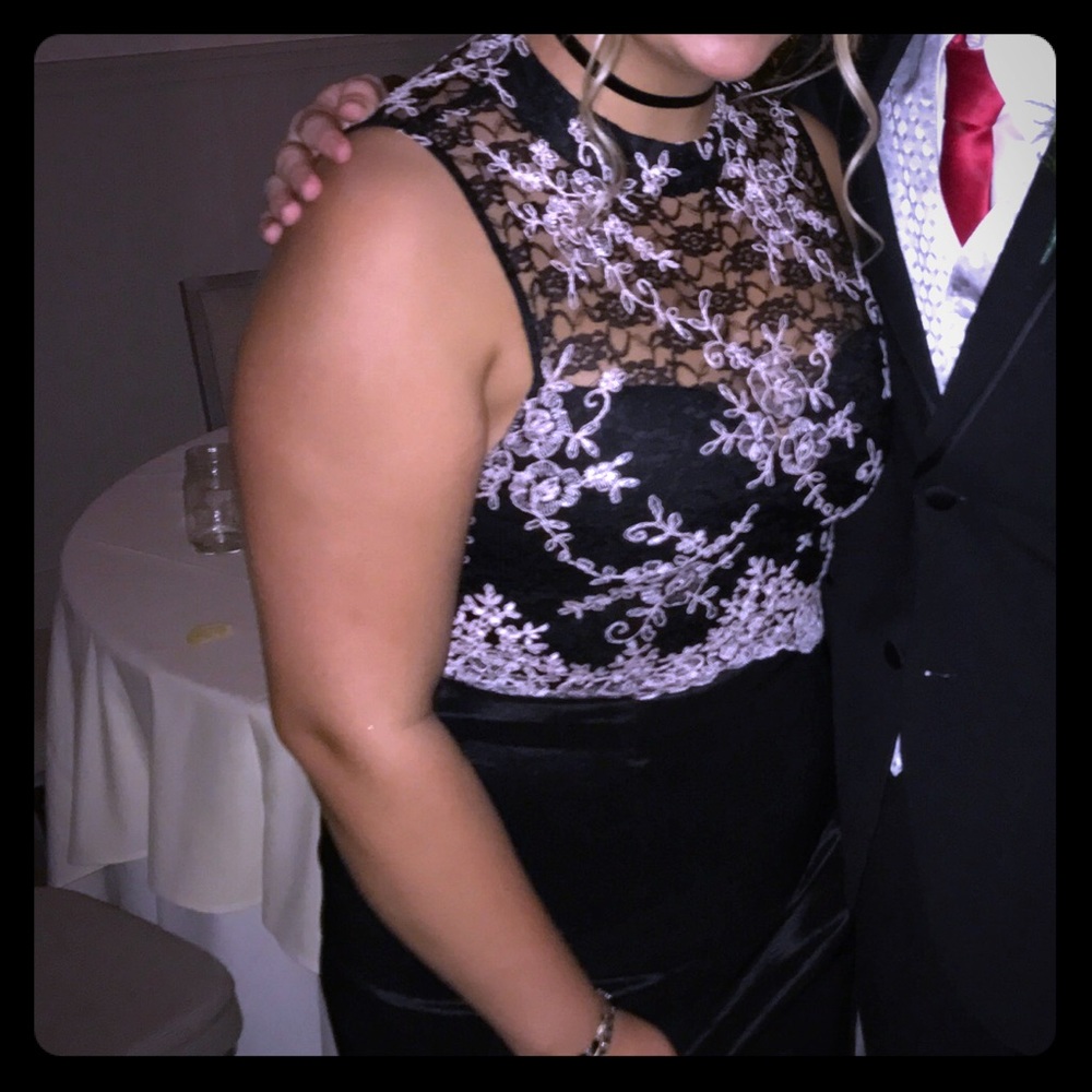 mermaid dress worn once! i’m 5’10 & not altered - Picture 1 of 2